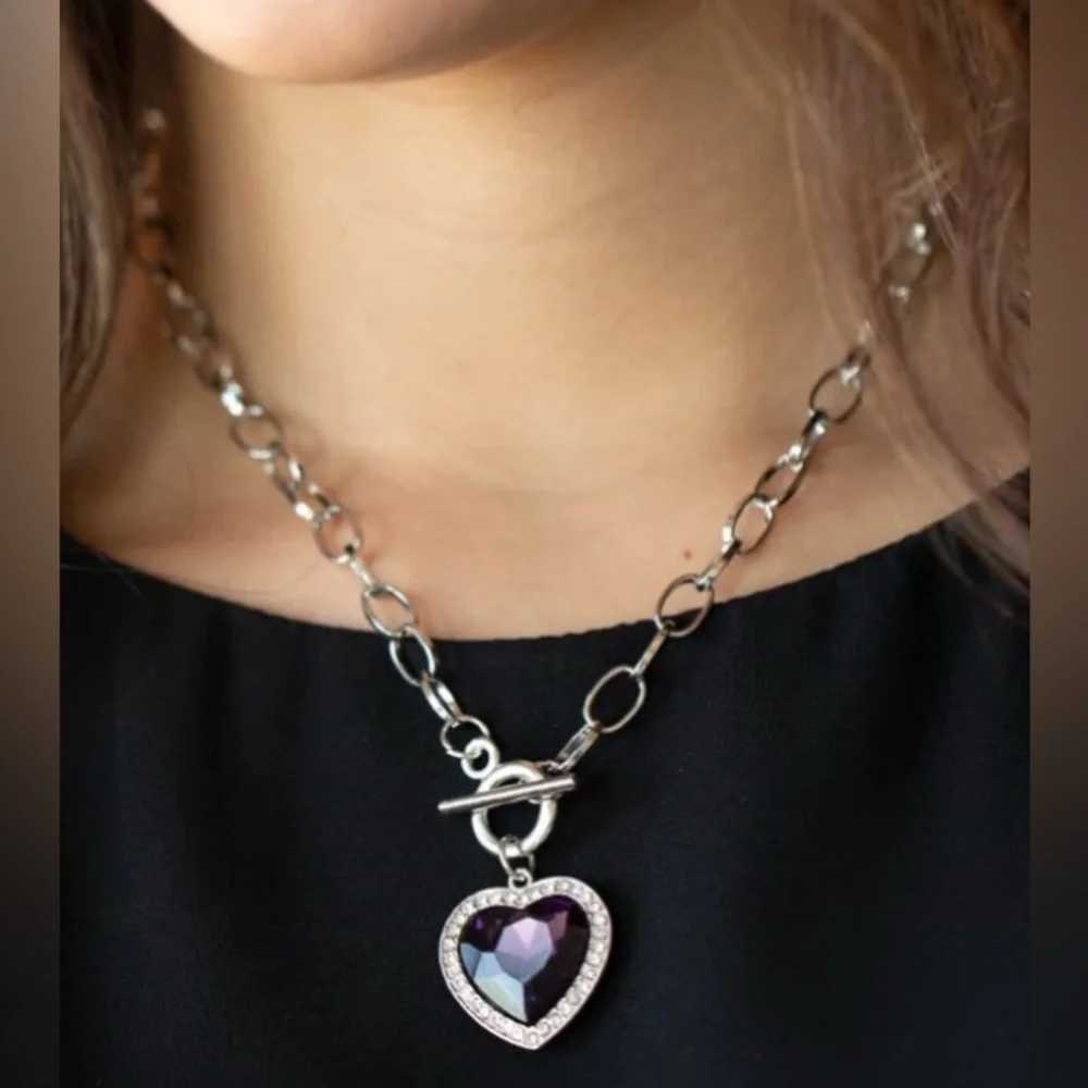 Paparazzi Necklace - EUC ~ Check Your Heart Rate - Purple